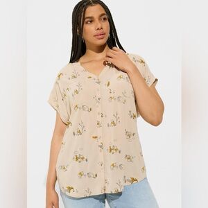 Torrid NWOT Winnie the Pooh dolman top